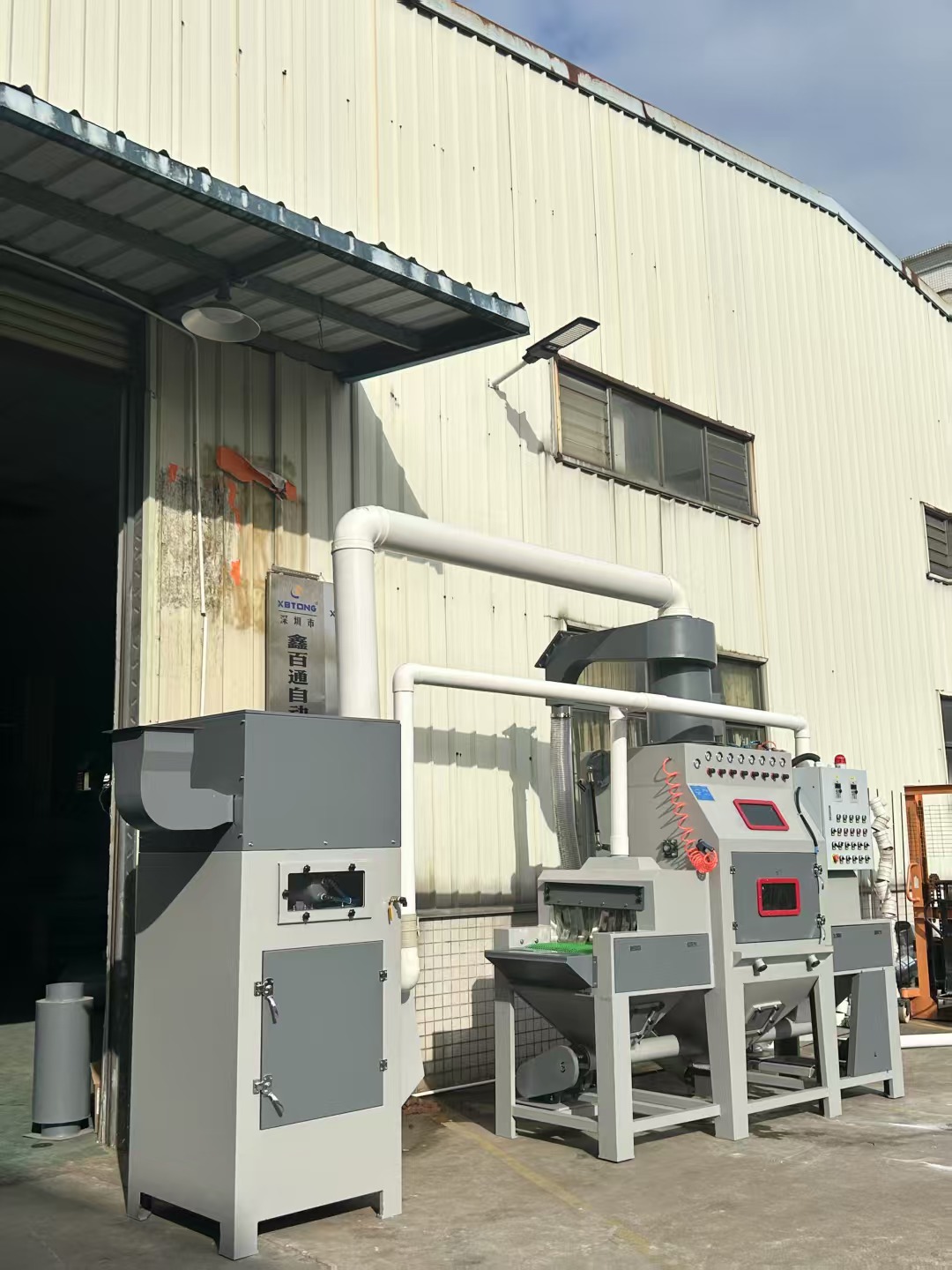 鑫百通XBT600-8A鉸龍款自動(dòng)噴砂機(jī)